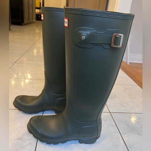 Hunter women’s original tall rain boots - size US 6 - Picture 8 of 9